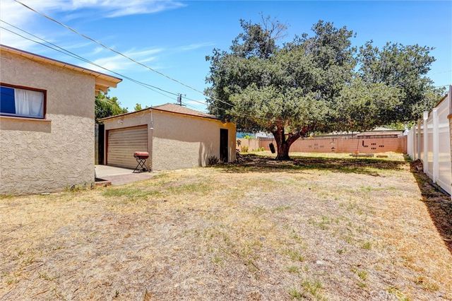 7432 Farmdale, North Hollywood, CA 91605