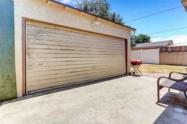 7432 Farmdale, North Hollywood, CA 91605