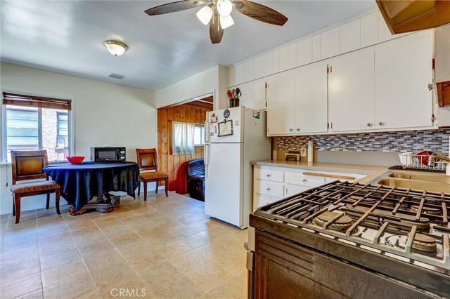 7432 Farmdale, North Hollywood, CA 91605