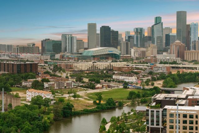 611 N Live Oak Street, Houston, TX 77003
