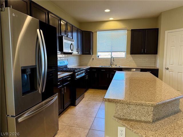 7628 Schuders Avenue, Las Vegas, NV 89178