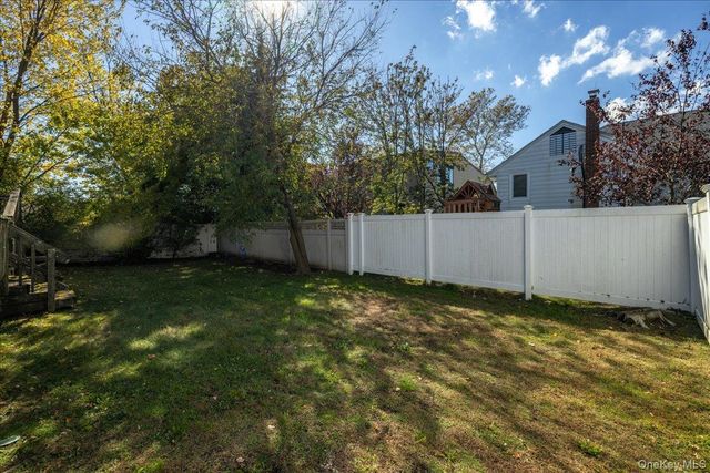 595 Church Avenue, Woodmere, NY 11598