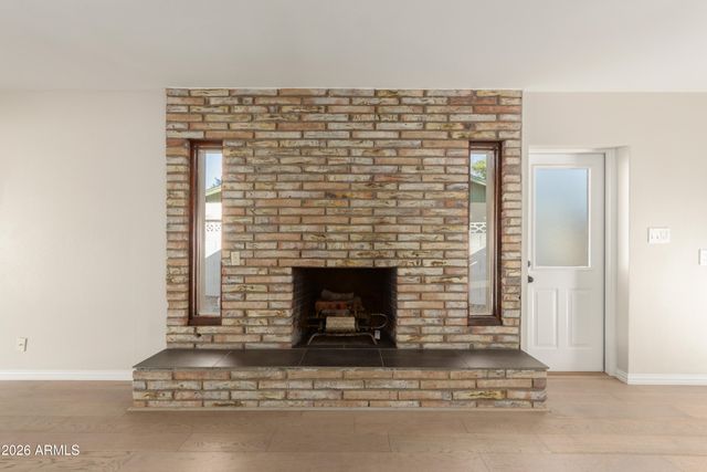 1874 E GENEVA Drive, Tempe, AZ 85282