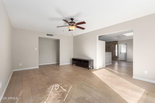 1874 E GENEVA Drive, Tempe, AZ 85282