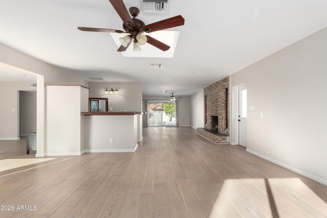 1874 E GENEVA Drive, Tempe, AZ 85282