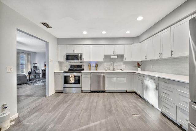 2080 Colonial Road 1, Fort Pierce, FL 34950