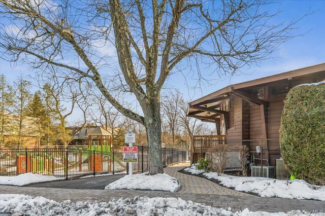 20 Heritage Drive B, New City, NY 10956