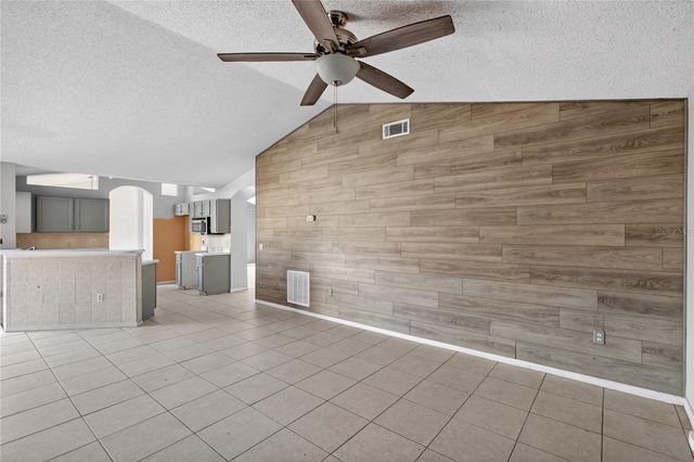 3204 SAINT JAMES AVENUE, Deltona, FL 32738