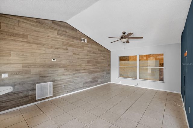 3204 SAINT JAMES AVENUE, Deltona, FL 32738