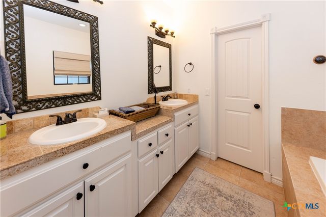 127 Eleanor Lane, Bastrop, TX 78602