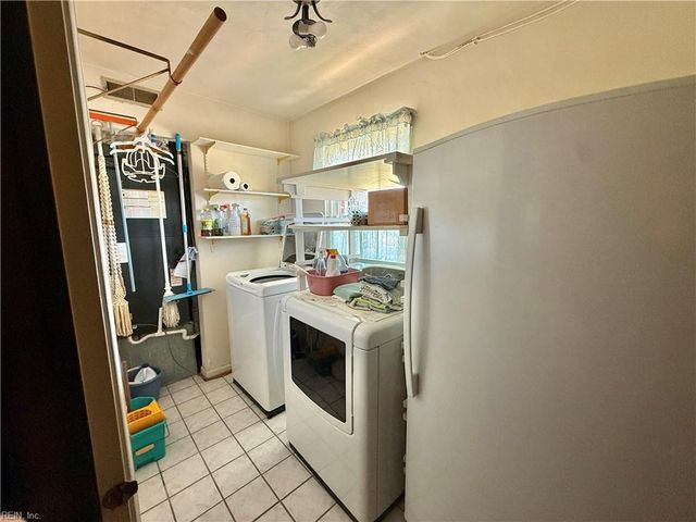 3704 Summer PL, Virginia Beach, VA 23453