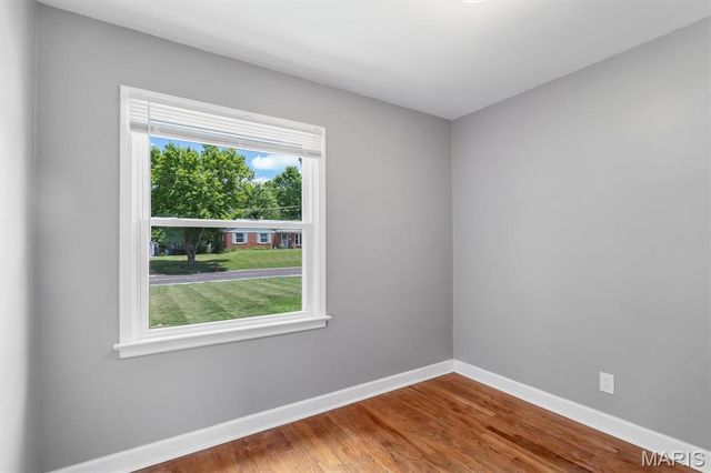 962 Buckeye Drive, Ferguson, MO 63135
