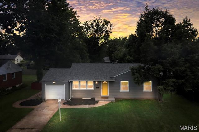 962 Buckeye Drive, Ferguson, MO 63135