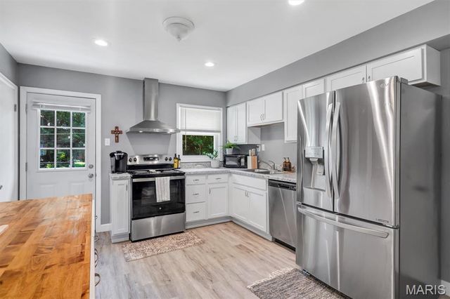 962 Buckeye Drive, Ferguson, MO 63135