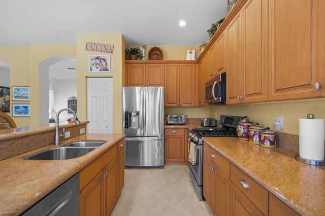 333 NW Springview Loop, Port St. Lucie, Port St Lucie, FL 34986