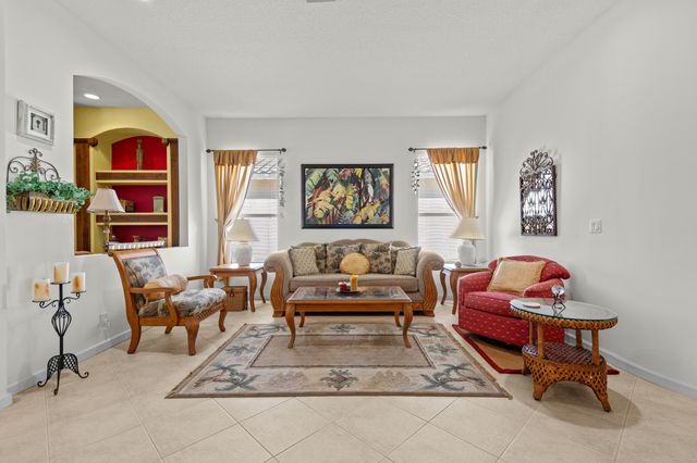 333 NW Springview Loop, Port St. Lucie, Port St Lucie, FL 34986