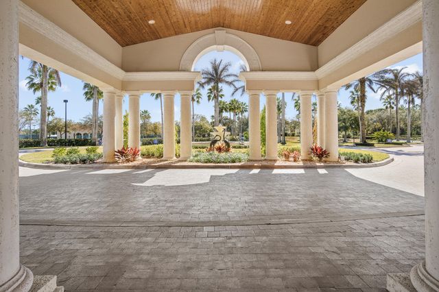 333 NW Springview Loop, Port St. Lucie, Port St Lucie, FL 34986