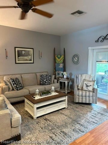 2843 Meadowood Lane, Sebring, FL 33875
