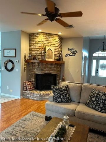 2843 Meadowood Lane, Sebring, FL 33875