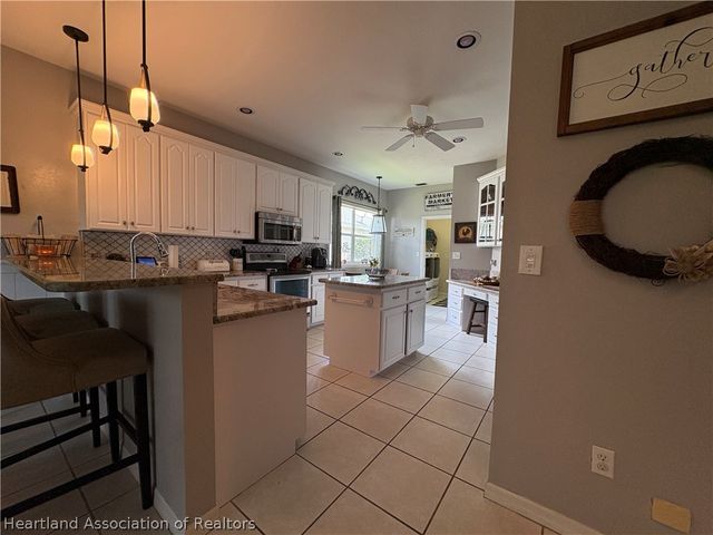 2843 Meadowood Lane, Sebring, FL 33875