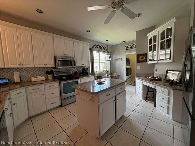 2843 Meadowood Lane, Sebring, FL 33875