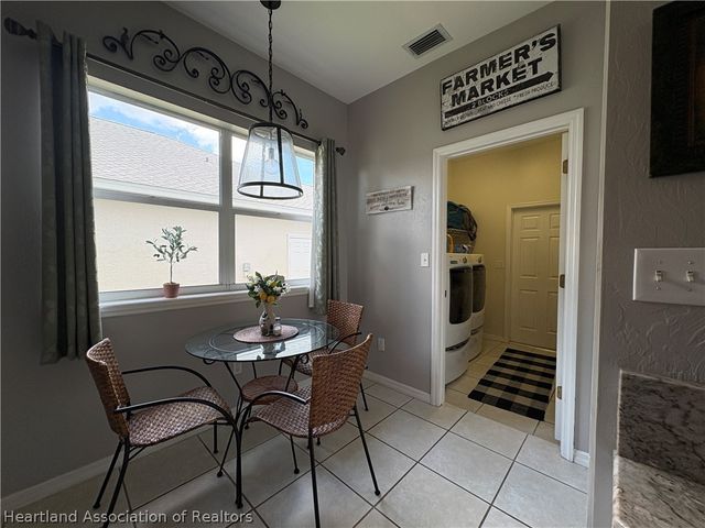 2843 Meadowood Lane, Sebring, FL 33875