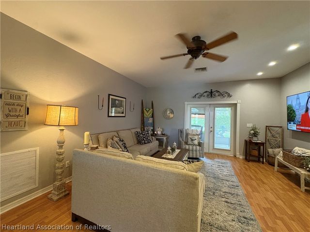 2843 Meadowood Lane, Sebring, FL 33875