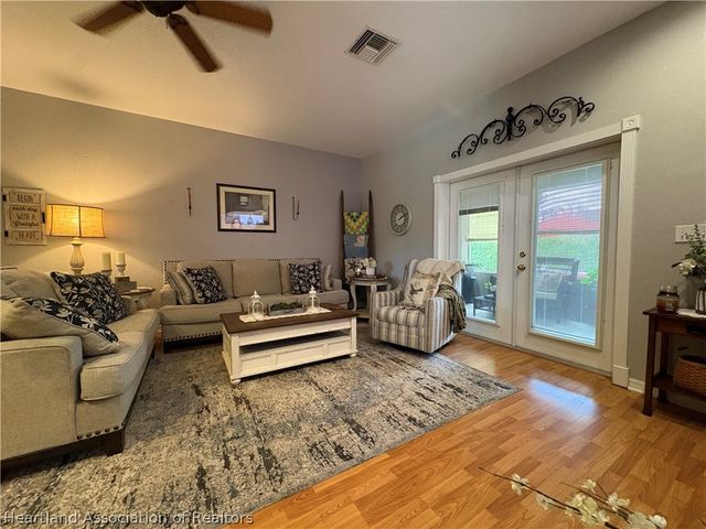 2843 Meadowood Lane, Sebring, FL 33875