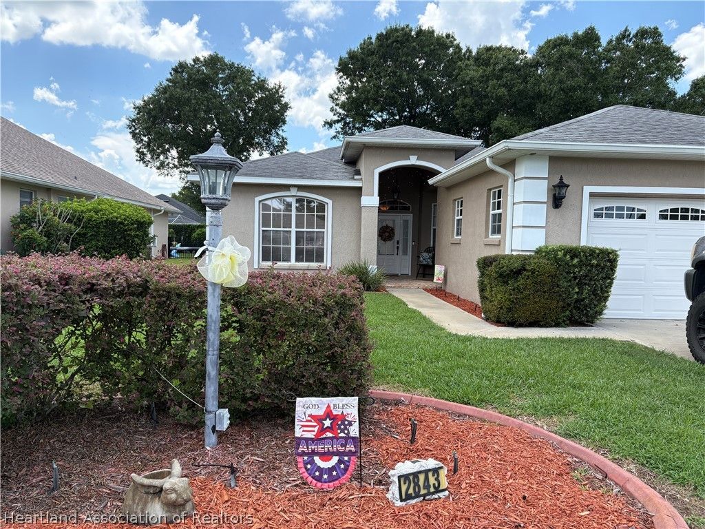 2843 Meadowood Lane, Sebring, FL 33875