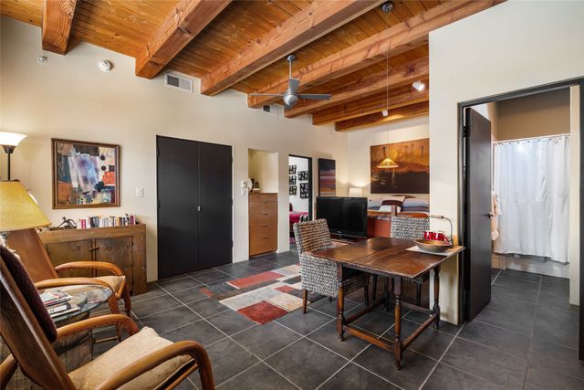 16 Plano Arbolito, Santa Fe, NM 87506