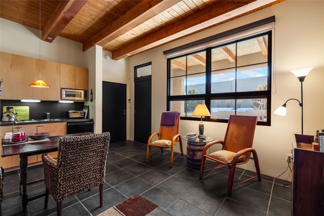 16 Plano Arbolito, Santa Fe, NM 87506