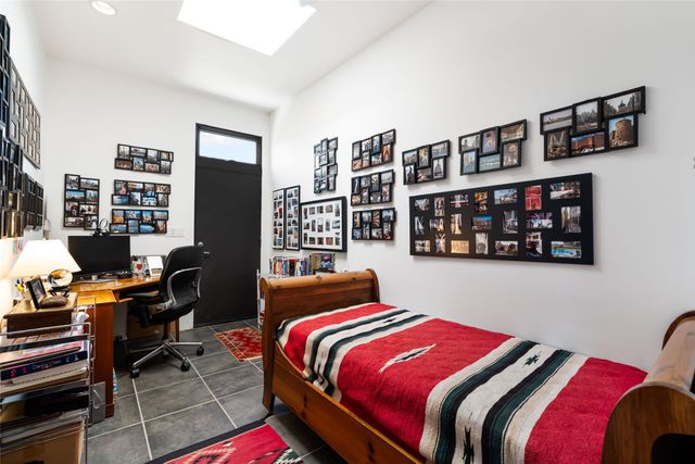 16 Plano Arbolito, Santa Fe, NM 87506