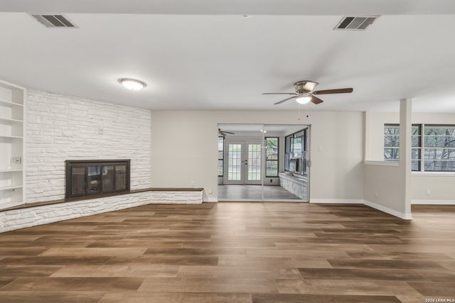 630 Rocklyn, Windcrest, TX 78239