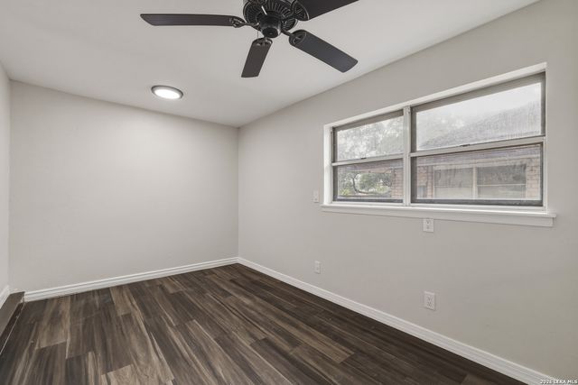 630 Rocklyn, Windcrest, TX 78239