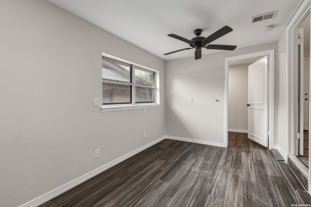 630 Rocklyn, Windcrest, TX 78239