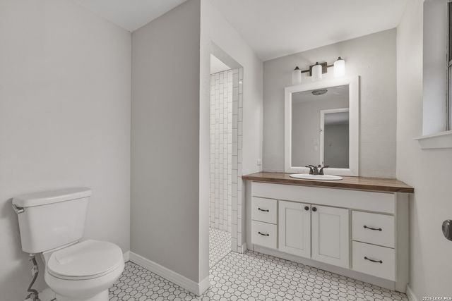 630 Rocklyn, Windcrest, TX 78239