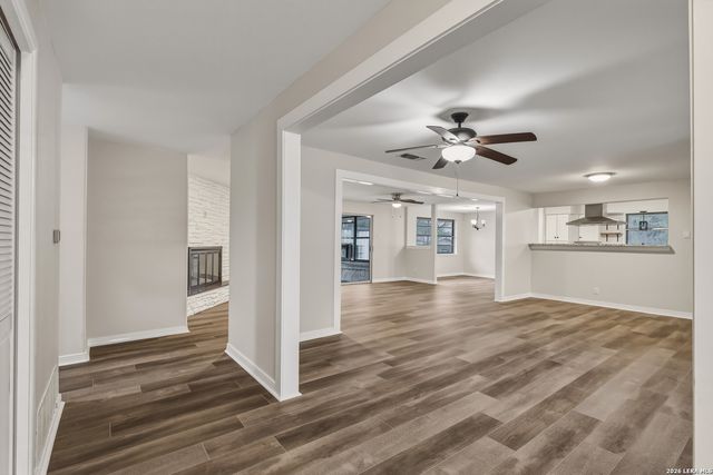 630 Rocklyn, Windcrest, TX 78239