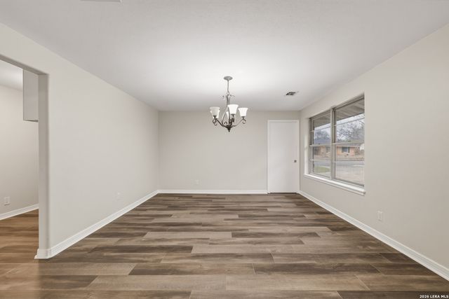 630 Rocklyn, Windcrest, TX 78239