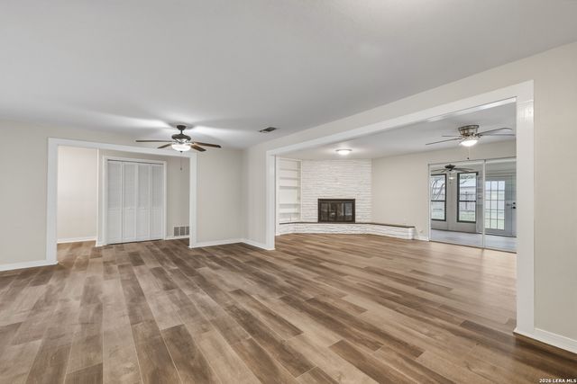 630 Rocklyn, Windcrest, TX 78239