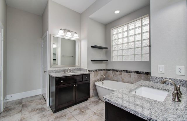 11023 Acorn Falls Drive, Houston, TX 77043
