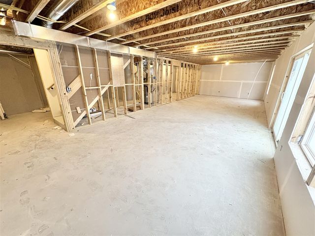 5967 Claymont Court, Caledonia, MI 49316