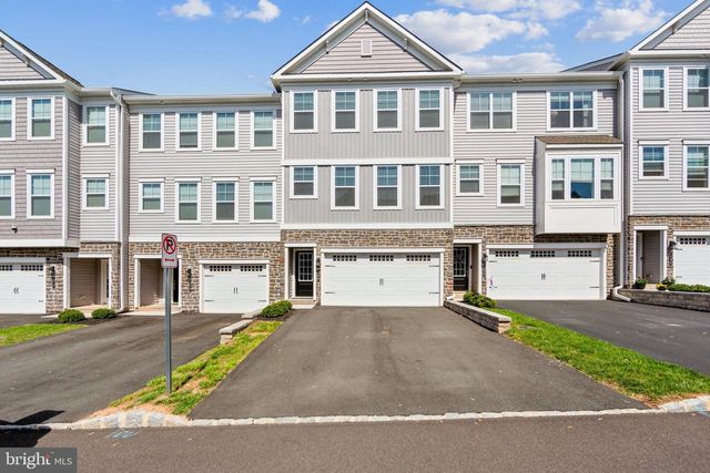 166 EVERLEIGH DR, Royersford, PA 19468