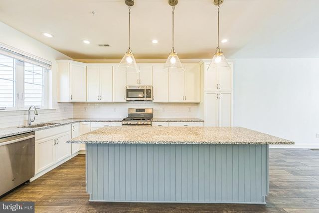 166 EVERLEIGH DR, Royersford, PA 19468