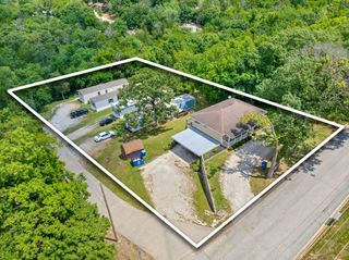 331 Evergreen Avenue, Hollister, MO 65672