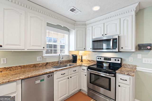 218 Ellicott Drive, Warner Robins, GA 31088