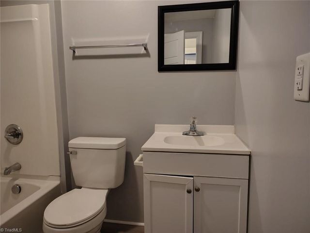 1414 E Green Drive, High Point, NC 27260