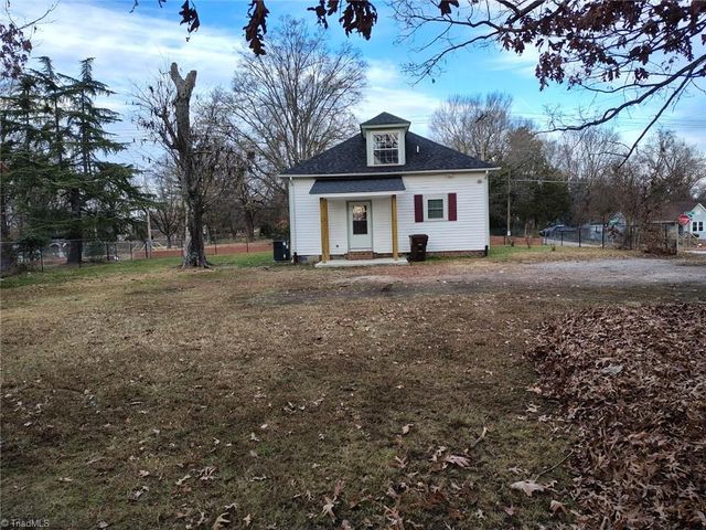 1414 E Green Drive, High Point, NC 27260