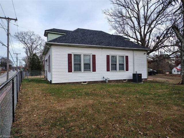 1414 E Green Drive, High Point, NC 27260