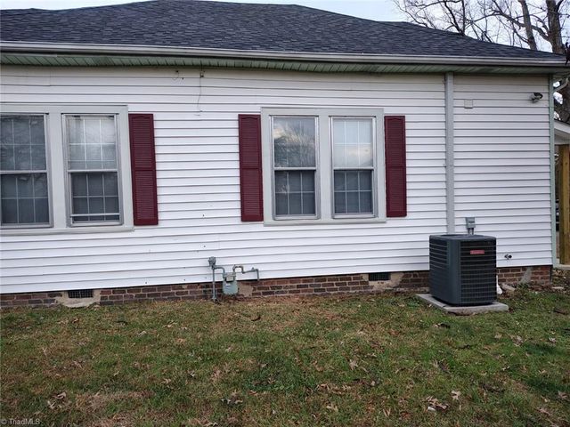 1414 E Green Drive, High Point, NC 27260