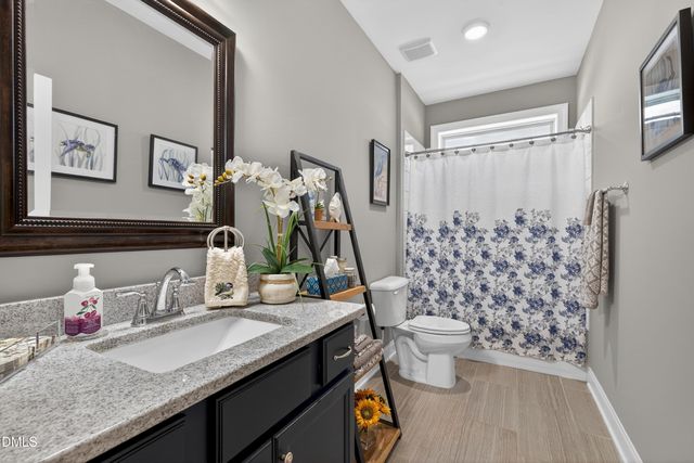 1434 Jakes Way, Fuquay Varina, NC 27526